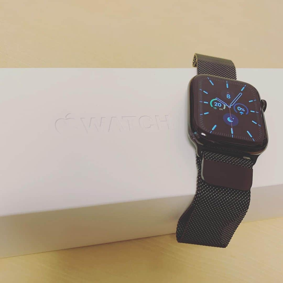 永露元稀さんのインスタグラム写真 - (永露元稀Instagram)「. I finally bought a watch⌚️ Thank you for your help👻 . Save money from tomorrow…😱 It becomes it any how by idea👍 . #applewatch5  #partner  #英語を使いたがり　 #間違ってたら教えてください」10月9日 12時42分 - motokn68