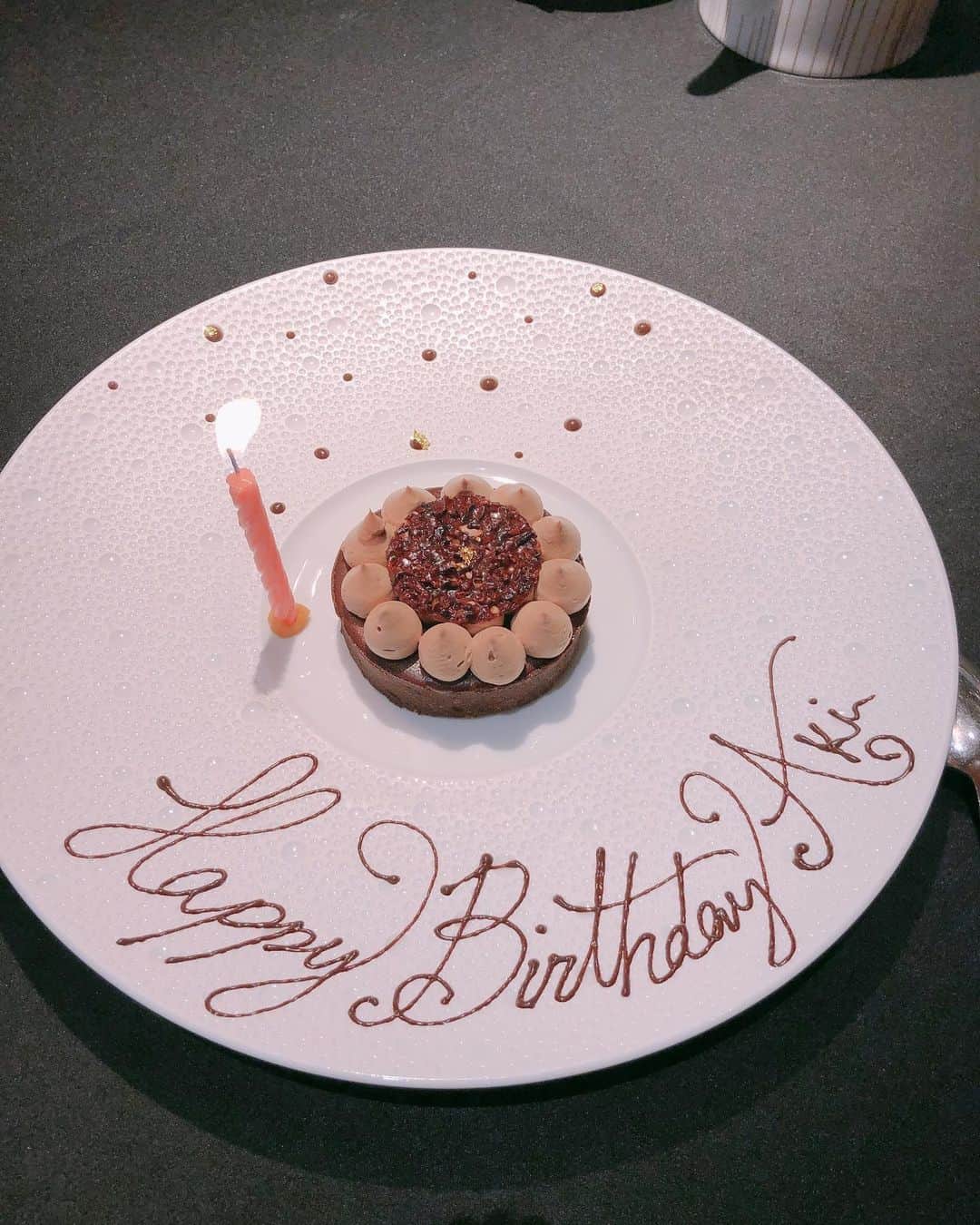 畑田亜希さんのインスタグラム写真 - (畑田亜希Instagram)「サプライズBirthday lunch 🎂して頂きました❤️ ・ ありがとうございました☺️ ・ シンガポールは素敵なレストランいっぱい🥂🍸🍹 ・ #2019 #sg #birthday #birthdaylunch #hongkongstreet #vianneymassot #thankyousomuch」10月9日 13時59分 - akihatada