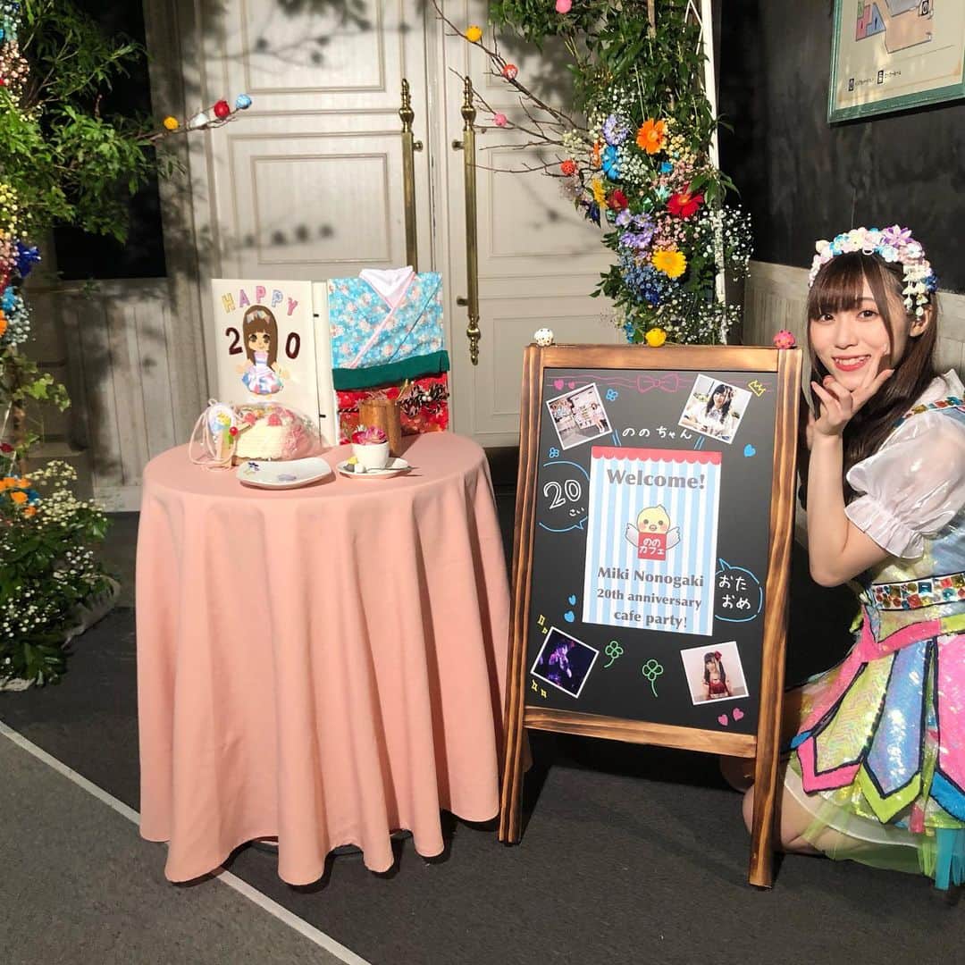 野々垣美希のインスタグラム：「． ディスプレイとカチューシャ可愛い♡ ありがとう(*´˘`*) 卒業までの残り2ヶ月弱 たくさん笑って過ごしたいです！」