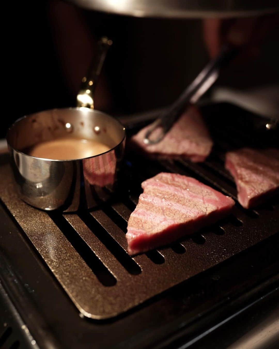 島野ミキさんのインスタグラム写真 - (島野ミキInstagram)「・ ・ @ushigoro_yakiniku 家族でdinnerしてきました！ 一人１万くらいこお肉のコース料理🤤 お肉と#トリュフ のコラボレーション✨ たまには贅沢しなくちゃ❤︎ ・ ・ #うしごろ #ushigoro #渋谷焼肉 #渋谷ディナー #うしごろバンビーナ #渋谷グルメ #コラボベース #pr #食事#レストラン#dinner#東京グルメ#food #女子会#lunch#女子会#girls #カフェ#cafe#カフェ巡り#gourmet#グルメ#グルメ女子#Life #食べログ#食レポ」10月9日 15時12分 - miki_shimano