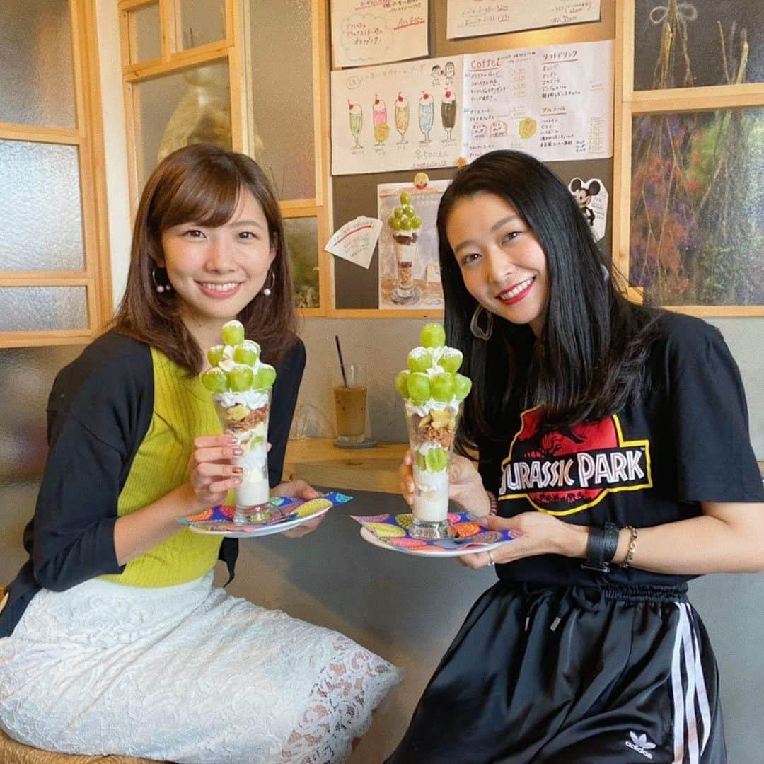 Karunaさんのインスタグラム写真 - (KarunaInstagram)「ㅤㅤㅤ 私の癒しの大重麻衣ちゃん🍵🌸 東京に住んでいるときは "同郷" って 言葉を聞いても馴染みが無かったけど 広島に来て知った "同郷" の嬉しさ🗼 落ち着くし昔からお友達な気分👭💓 広島グルメを一緒に開拓する予定📝 #ユニオン珈琲 #広島カフェ #パフェ #白島 #焙煎珈琲 #東京出身 #同級生」10月10日 1時05分 - karuna0520