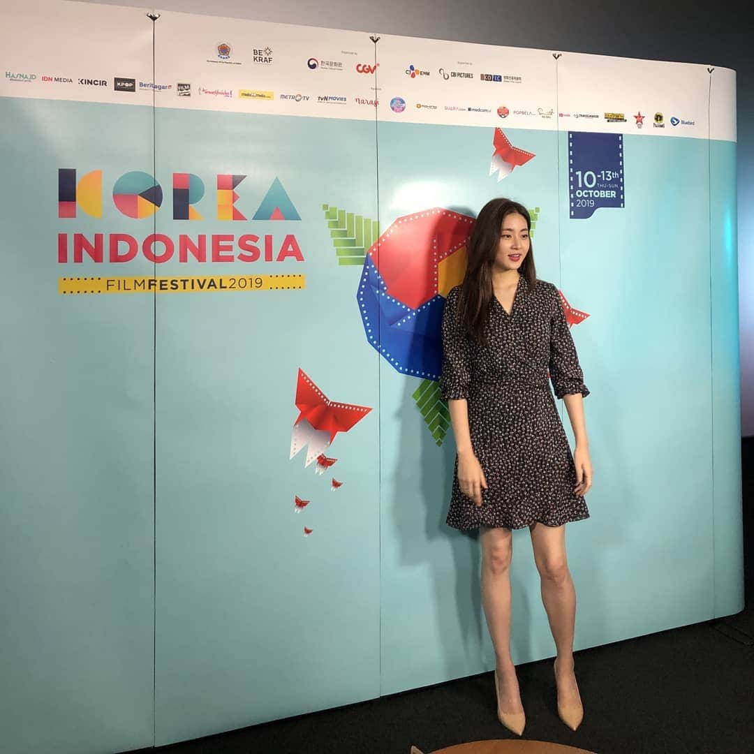 カン・ソラのインスタグラム：「#koreaindonesiafilmfestival2019  #한국인도네시아영화제  #Cgv #Bebas」