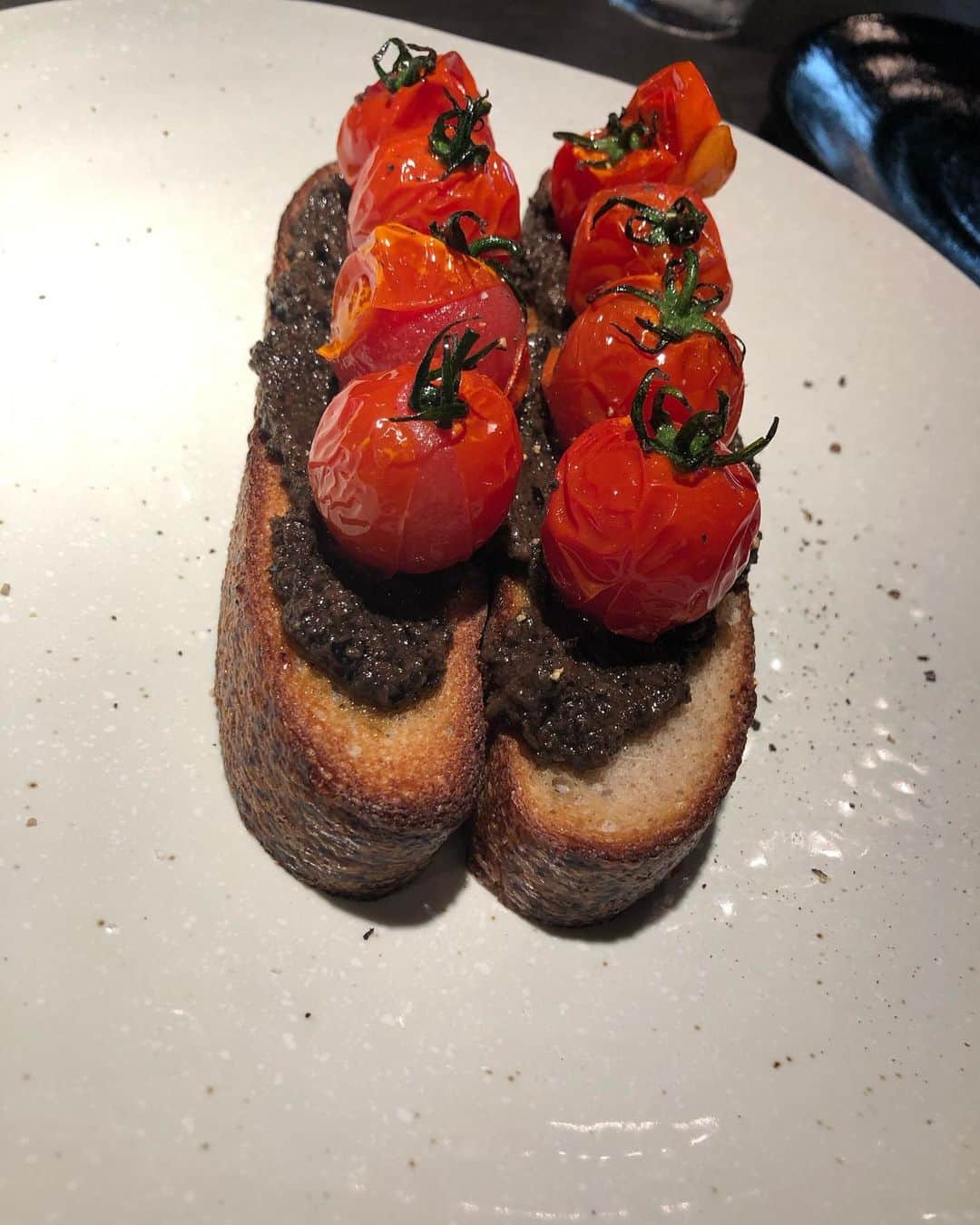 本間紗理奈のグルメインスタ