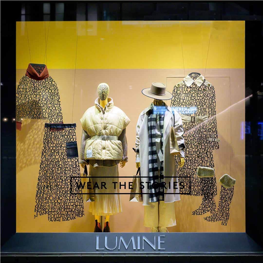 ルミネ公式のインスタグラム：「ウィンドウディスプレイ「WEAR THE STORIES」 10月3日-11月11日 . その服は、地球上のどんな素材から作られ、どんな人の手で縫製され、どんな想いが込められ、どんな仕組みで私たちの手に届くのか？ 服の裏側にあるストーリーに想いを馳せれば、毎日をもっと豊かにする新しい共感が見つかるかもしれません。 そして、そのちょっとしたスタイルの変化は、この社会や世の中をもっと心地良く変えてくれるはずです。 . さあ、未来のためにストーリーを着ませんか。 . POOL inc.　岩﨑悦子×滝瀬玲子 グラフィックデザイン、CMプランニングなどの広告表現領域をはじめ企業のブランディングからウインドウディスプレイまで幅広く企画・ディレクションを手がける。 C:　森岡賢司 Mo: 中塩健吾 Pr:　内島来・信多一慶 . #lumineshowwindowdisplay  #WEARTHESTORIES  #POOLinc.  #VMD  #windowdisplay #ショーウィンドウ #ディプレイデザイン #lumine #ルミネ」