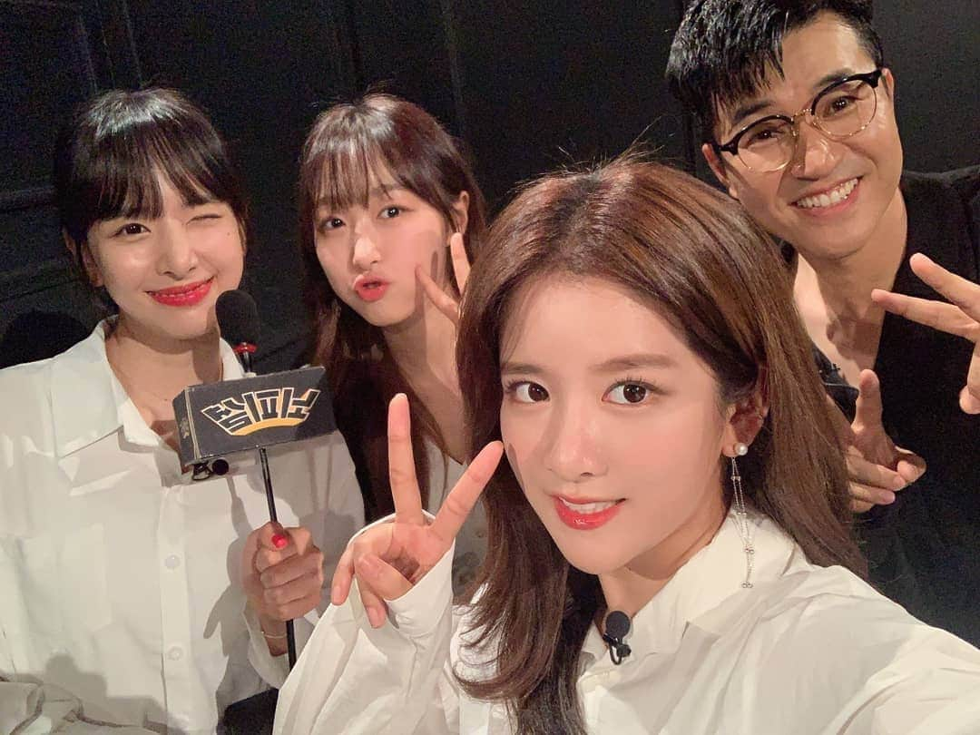 宇宙少女さんのインスタグラム写真 - (宇宙少女Instagram)「#설아 엑시 #수빈 이 출연했던 #뇌피셜 !! 우주소녀 유잼 멤버 세명의 케미를 보고싶다면 지금 바로 뇌피셜고고💚😏 👉 https://youtu.be/JrEm1wLpC3U  #우주스타그램 #우주소녀 #엑시」10月9日 18時14分 - wjsn_cosmic