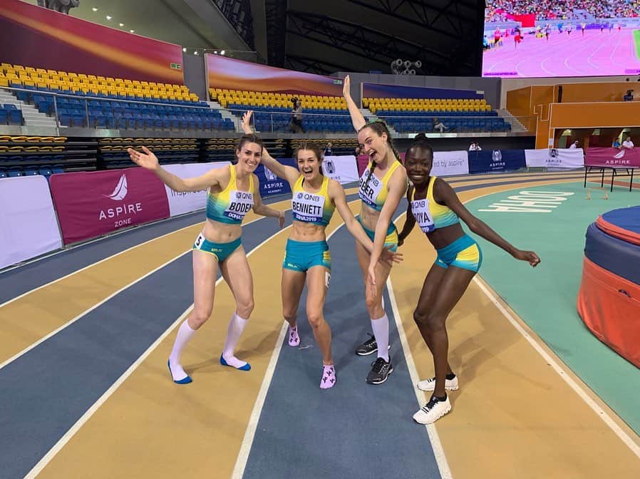 Ellie BEERさんのインスタグラム写真 - (Ellie BEERInstagram)「We are 10th best in the world........ THE WORLD!!!! I couldn’t be any more thankful to run with these amazing girls, alongside the support of @athleticsaustralia & everyone back home. Thank you so much Doha, @iaafdoha2019 you have been one amazing experience 🇶🇦⚡️#oneteam #thisisathletics  @viking_athletics_ @momentumvsports @officialrecoverybar @swift_supplements @spruce_moose_ @ignitionathletics @currumbinslsc @qldacademysport @qldathletics」10月9日 18時24分 - elbellbeer