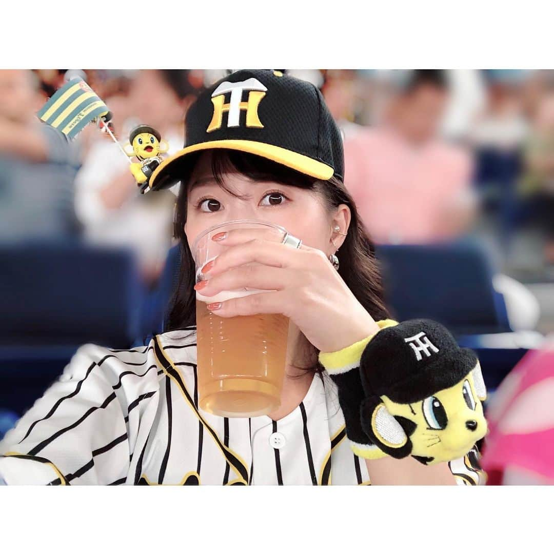 津田麻莉奈さんのインスタグラム写真 - (津田麻莉奈Instagram)「勝ちにきたで！！！！！ 先制されてるけど、逆転しますよ！ ⁑ #自称勝利の女神 #東京ドーム #阪神ファン #阪神タイガース #ぶち破れオレがヤル  #クライマックスシリーズ #cs進出 #とらほー #npb #hanshintigers  #まりなる #津田麻莉奈」10月9日 18時33分 - tsudamarinal