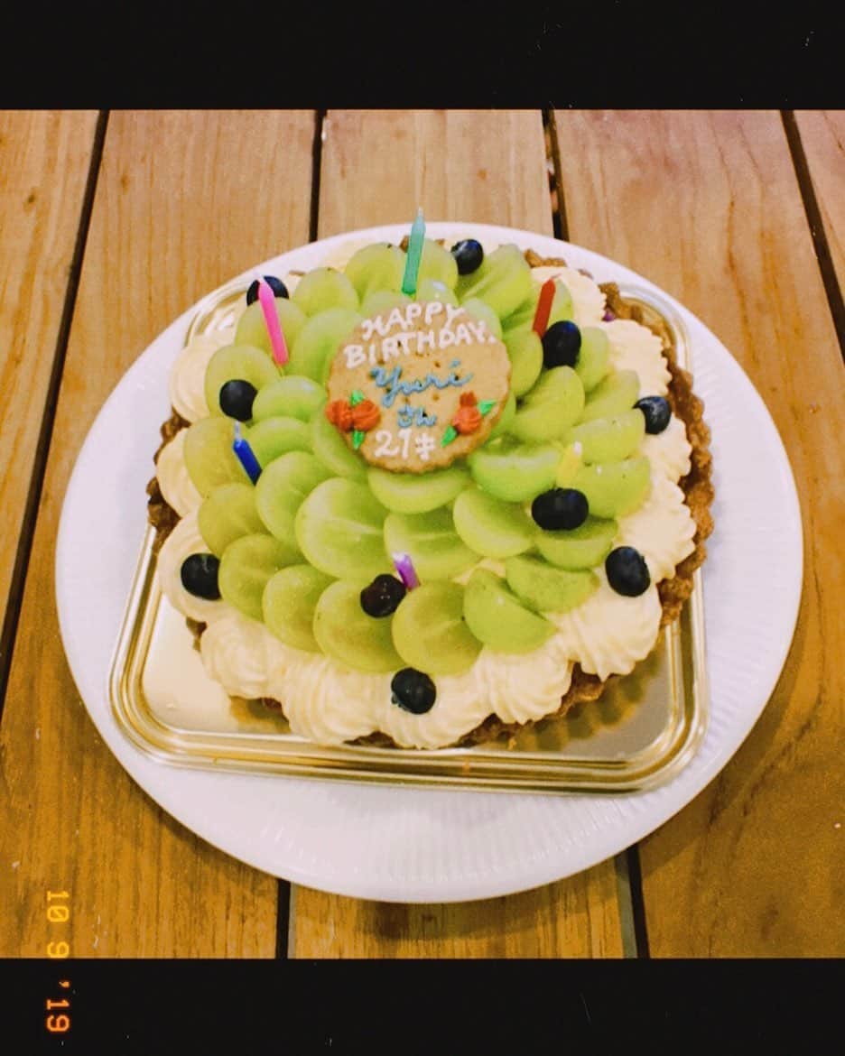 恒松祐里さんのインスタグラム写真 - (恒松祐里Instagram)「#今年のケーキ 🍇🎂🌿 #おつねとごはん」10月9日 18時36分 - yuri_tune
