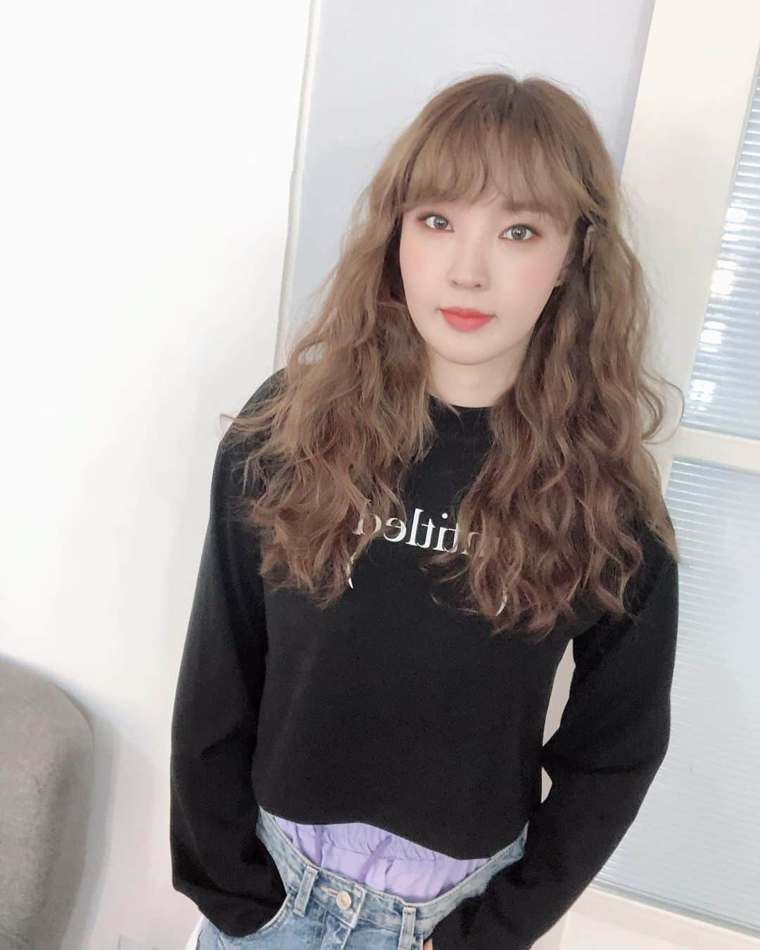 チョン・ジユンさんのインスタグラム写真 - (チョン・ジユンInstagram)「요롱게 있었넴😆」10月9日 19時36分 - jenyerjiyoon