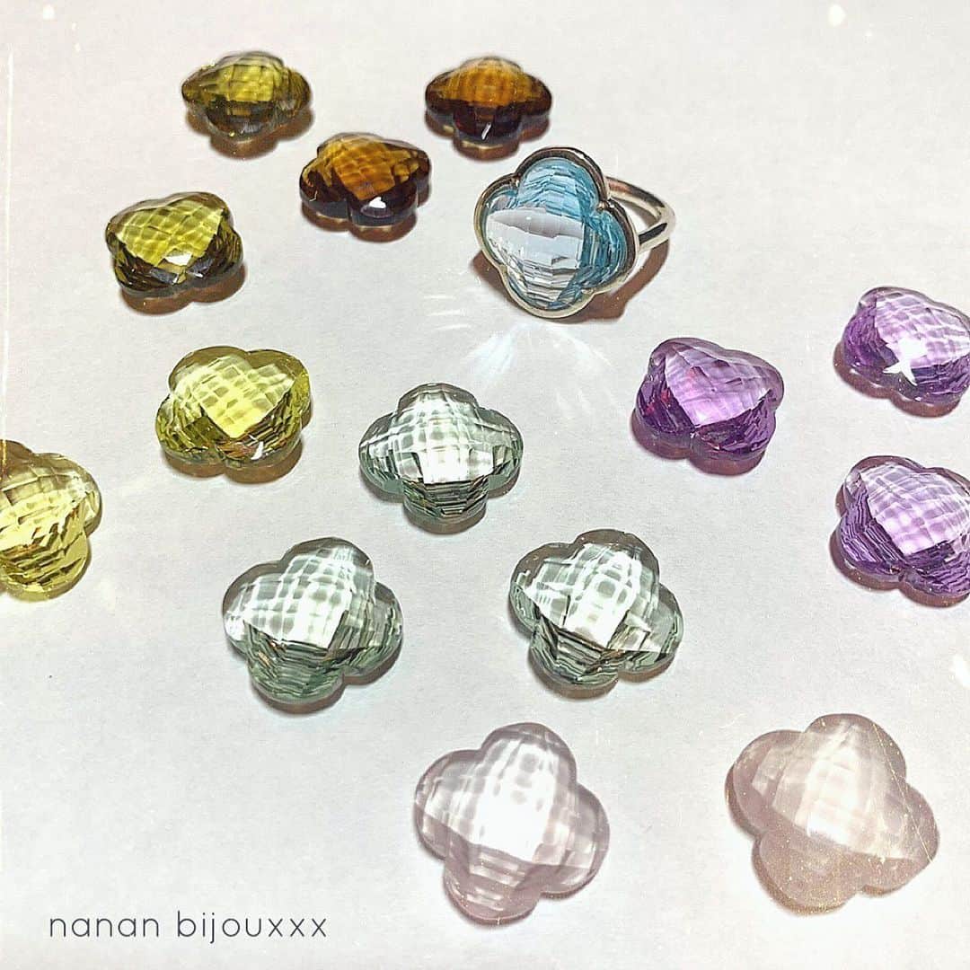 のインスタグラム：「💠Clover ring💠 こちらはオーダー制となっております。 メールからも可能です！ 25,000〜 #nananbijouxxx」