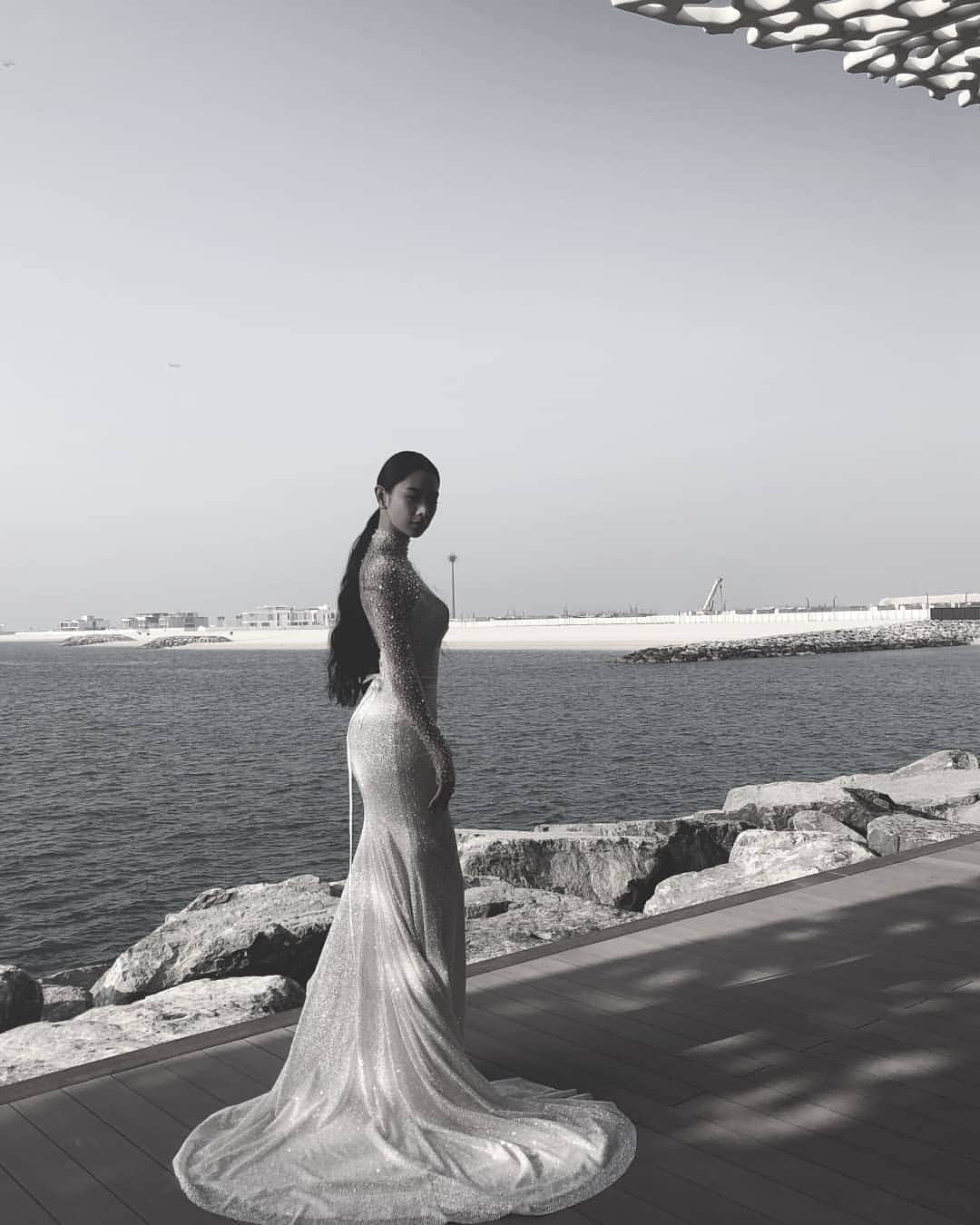 クララさんのインスタグラム写真 - (クララInstagram)「#blackandwhite  Dress designed by  @actressclara x @kimmisook_wedding_michelle_」10月9日 20時31分 - actressclara