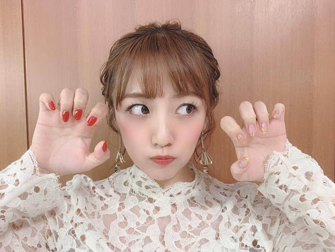 高橋みなみさんのインスタグラム写真 - (高橋みなみInstagram)「ネイル変えた😊 寒暖差はまだあるけど、暑い日ももう夏の暑さじゃないねー✨ やっと秋が来てる感じする🍁 早くニットとか着たいなー！  nail💅  @esnail_japan #nail #nailart  #秋ネイル  #happy #love」10月9日 20時40分 - taka37_chan