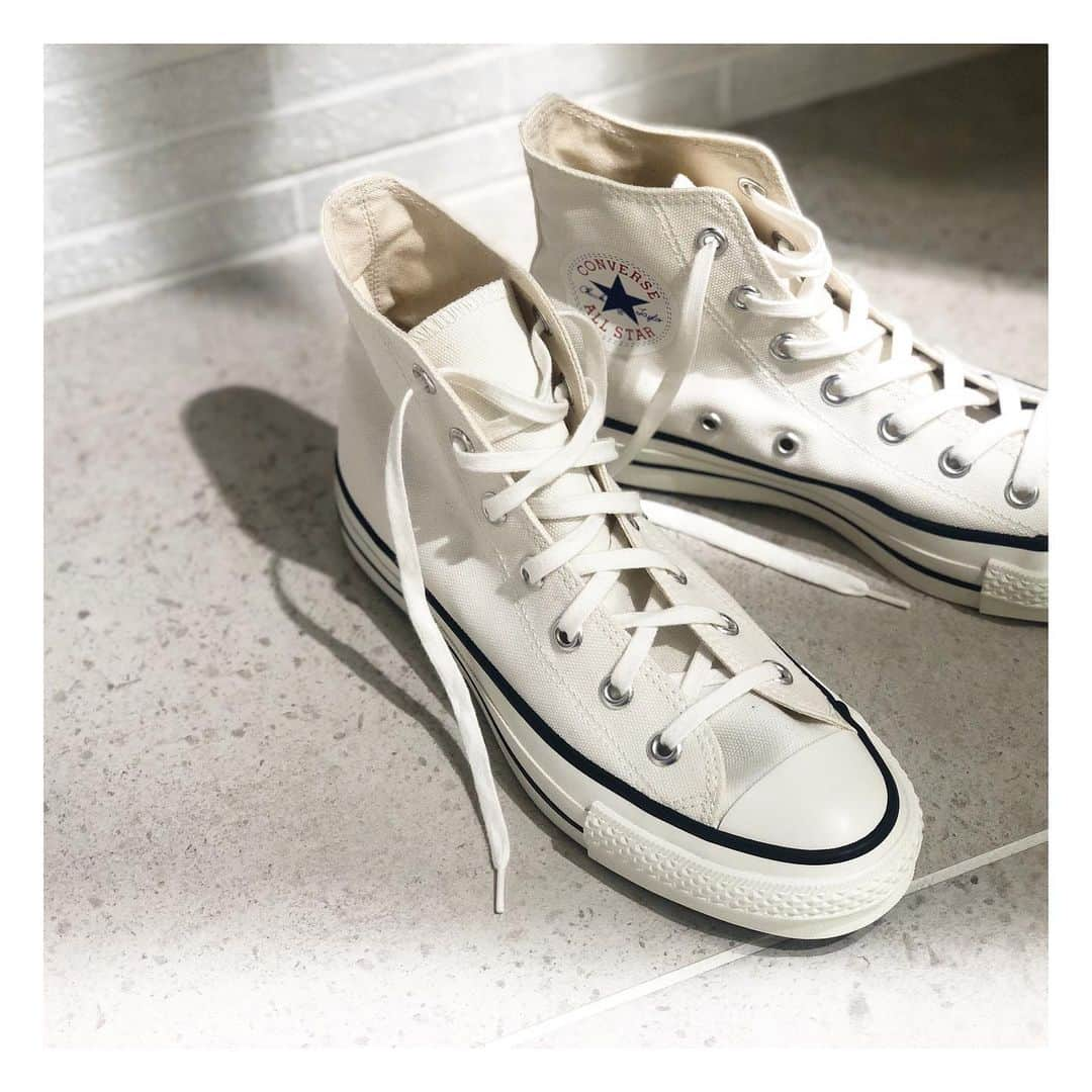 plageさんのインスタグラム写真 - (plageInstagram)「〝CONVERSE CANVAS ALL STAR〟﻿ 10/10(thu.)ON SALE！﻿ オールスターのMADE IN JAPANモデル。﻿ キャンバスオールスターとは異なる生成りテープ、コットンシューレースを使用。﻿ 一足は必ず持っておきたい定番の人気アイテム。﻿ ﻿ ¥12,000+tax﻿ col:ホワイト﻿ size:22.5/23.5/24.5/25.0﻿ ﻿  #Plage #プラージュ﻿ #baycrews #fashion  #coordinate #converse  #conversechucktaylor」10月9日 21時11分 - plage_jp