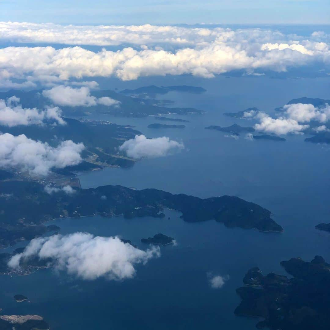 田中律子さんのインスタグラム写真 - (田中律子Instagram)「TOKAIケーブルネットワーク 「田中律子の旅するSUP」のロケで長崎に来てます🌴  伊王島のi+Land nagasakiにステイしたけど、とってもステキなお部屋で、温泉♨️や酵素風呂や、お部屋のテラスにもハンモックがあったり…夜ついて、朝一から撮影でゆっくり出来ず残念〜😭 長崎最高だなー❤️ #tokaiケーブルネットワーク  #田中律子の旅するsup  #旅sup  #nagasaki  #アイランドナガサキ  #伊王島」10月9日 21時44分 - ri2kotanaka