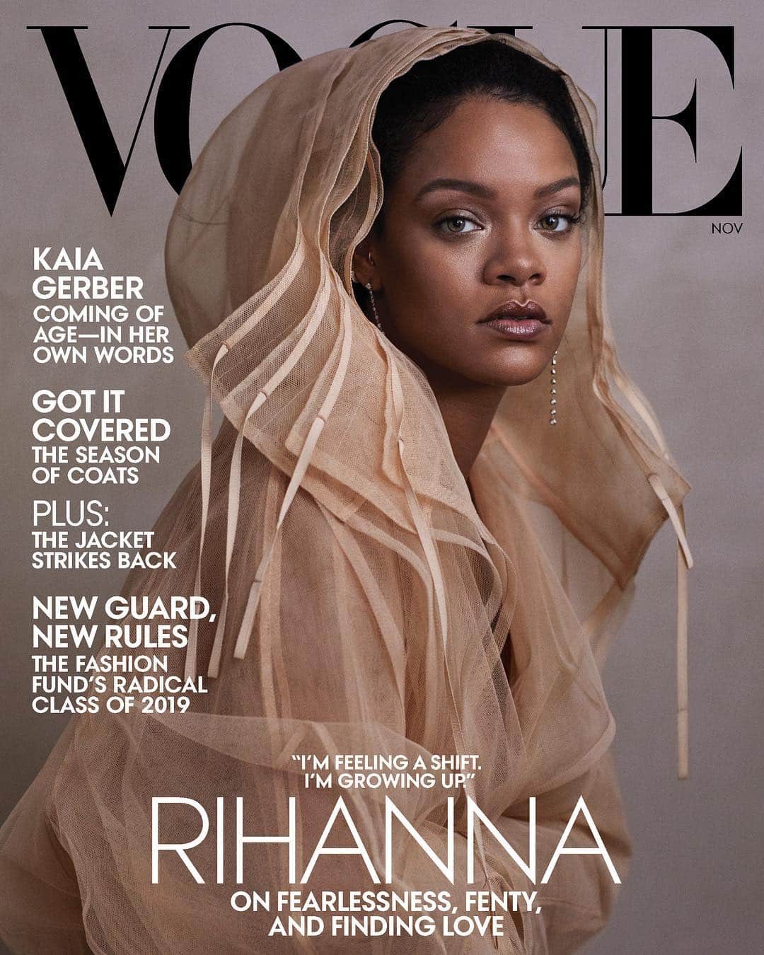 リアーナのインスタグラム：「So proud to be on another cover of @voguemagazine wearing my own designs from @fenty !!! On stands October 16th!  Photographer : @ethanjamesgreen  Fashion Editor: @tonnegood Hair: @yusefhairnyc Makeup: Kanako Takase」