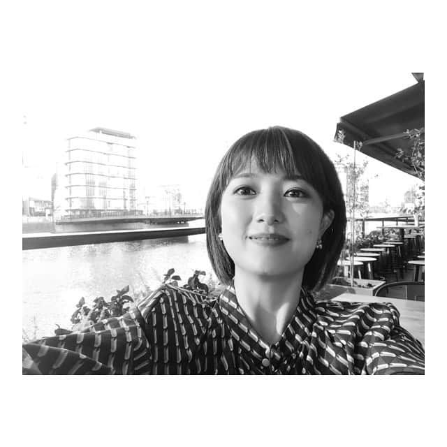 のインスタグラム：「. . 順調に育毛中𓆀 髪をポニーテールにするのがわたしの夢です☻」