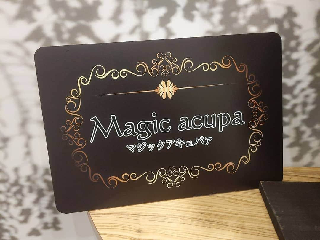 才木玲佳さんのインスタグラム写真 - (才木玲佳Instagram)「先日、リンドウー治療院さんにて、久しぶりに鍼治療をして頂きました✨ ✨🙌マジックアキュパァ🙌✨ なんだかネーミング可愛いけど、アキュパァはacupuncture＝鍼治療のことらしい🤔✨ また１つ賢くなった🤔✨」10月24日 20時44分 - saikireika