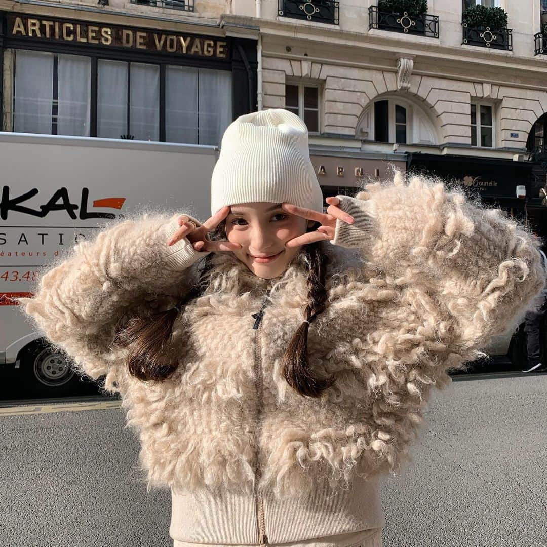 リン・シャオザイのインスタグラム：「🐑」