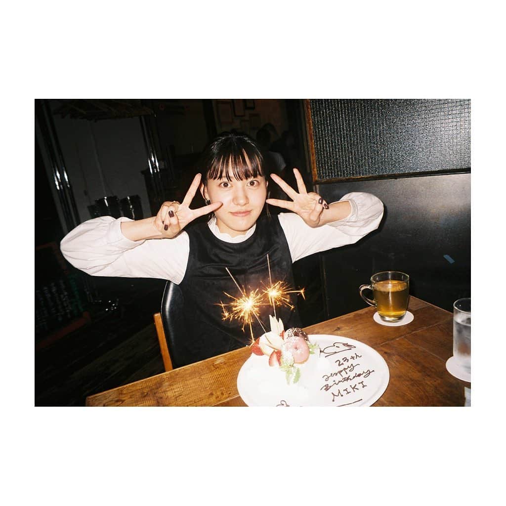 金井美樹 さんのインスタグラム写真 - (金井美樹 Instagram)「photo by Ai🐰﻿ ﻿ @ai_moritaka_official ﻿ ﻿ #23﻿ #birthday﻿ #filmphotography」10月24日 20時05分 - kanaimikitea