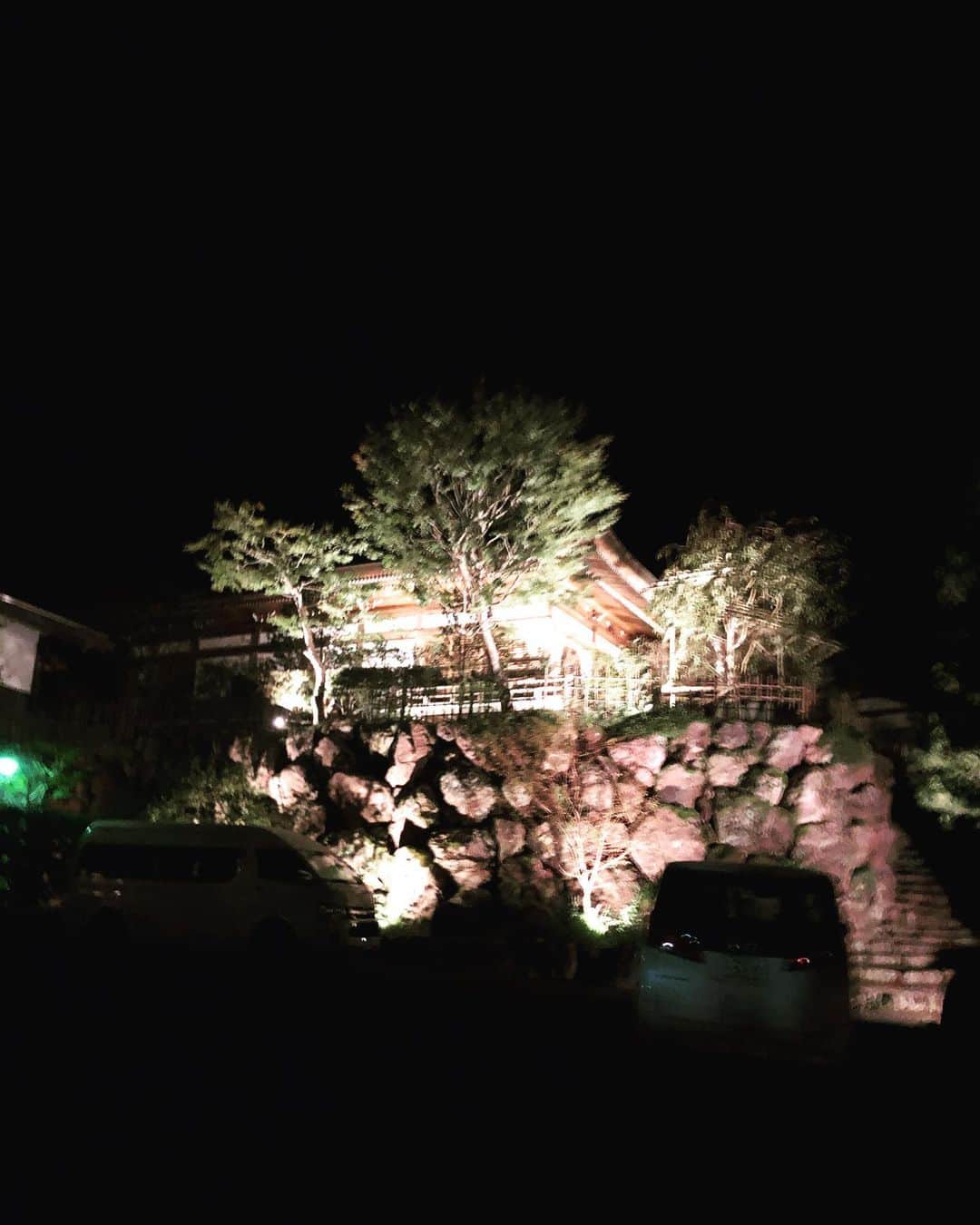 田中理恵さんのインスタグラム写真 - (田中理恵Instagram)「すごい素敵なロケをして 東京に帰ってきました。  すごく心が落ち着いております☺️笑  また、皆さまにもお伝えしますね😊‼︎ おやすみなさい😘」10月24日 20時19分 - riiiiiie611