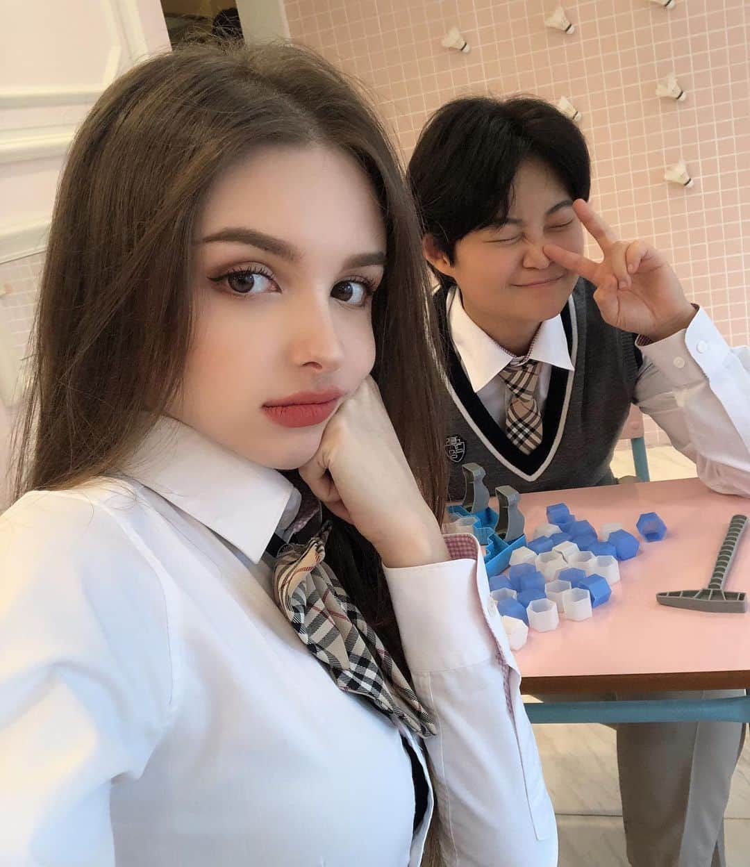 Elina 엘리나 (エリナ) さんのインスタグラム写真 - (Elina 엘리나 (エリナ) Instagram)「Do you like school uniform?🤩 I like Korean style✨ 교복 좋아하세요? 빌려서 입어봤는데 저한테 잘 어울리나용?」10月24日 20時24分 - elina_4_22