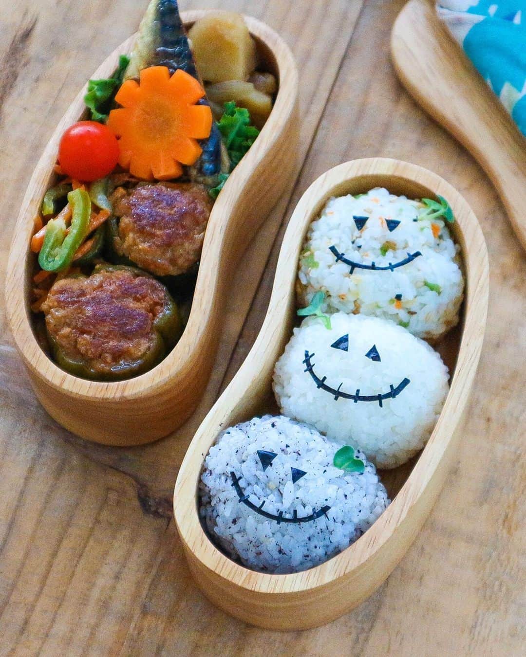 ｒｉｉさんのインスタグラム写真 - (ｒｉｉInstagram)「𓃰 . 娘っちハロウィン弁当🎃 . . . ハロウィン型にくり抜いただけのチーズを乗せたり 卵焼きをくり抜いたりと… 簡単に作れるハロウィン弁当を作りました . . . まだまだダイエット中の娘なので この小さめのお弁当箱がちょうど良いみたい 最近は毎日コレを使ってます . . . . 昨夜はSoftBank優勝🏆 福岡人なのでもちろんSoftBankファンです （特にギータ） みやぞんとこれから優勝セールに行ってきます🥇 . . . 昔から使ってる愛用のくり抜き型のお弁当箱は楽天roomに書いておきます ダイエット中の方へオススメ （ @yur_rii ←プロフィールから飛べます） #Halloween#ハロウィン#Halloweenfood#ハロウィンごはん#ハロウィン弁当#ジャックオランタン#楽天roomに載せてます#roomインフルエンサー#わっぱ#わっぱ弁当#可愛いお弁当作りたい部#お弁当の詰め方 #デコ弁#キャラ弁#デコごはん#キャラごはん#kyarafood#kyaraben#decofood#jackolantern#女子高生弁当」10月24日 11時52分 - yur_rii