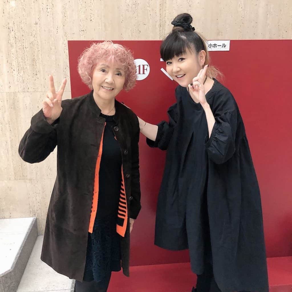 かないみかさんのインスタグラム写真 - (かないみかInstagram)「ぞうのババール朗読リハして来たよ✨ ピアノの演奏が素敵だよ🎵✨ 道子さんも来てくれた💕 11月3日関内ホールにて⭐️ #ぞうのババール #野村道子」10月24日 11時47分 - kanaimika3018