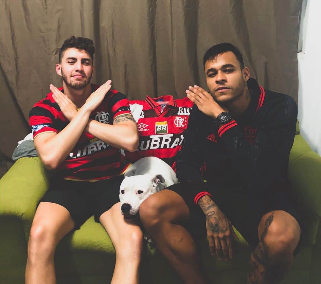 のインスタグラム：「A Copa do Brasil eu tenho 3, o brasileiro ja ganhamos 6, lembrar vocês SOU CAMPEÃO MUNDIAL 🙅🏾‍♂️」