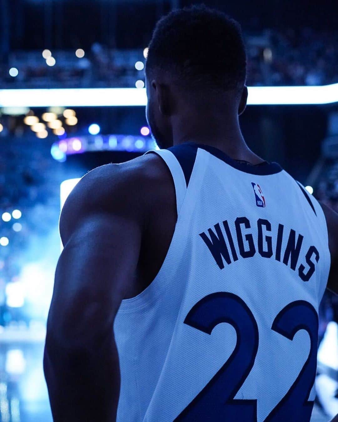 アンドリュー・ウィギンスのインスタグラム：「Great Team Win 🐺」