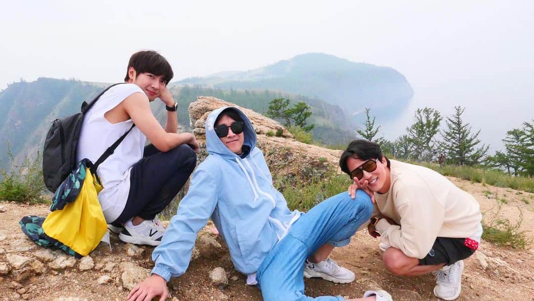 イ・サンヨプのインスタグラム：「오늘밤 #시베리아선발대  #알혼섬 투어 고고」