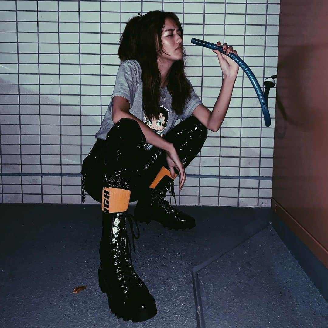 菊川リサさんのインスタグラム写真 - (菊川リサInstagram)「i found a hose 📸 by @ootintin_r」10月24日 12時46分 - lisa_kikukawa