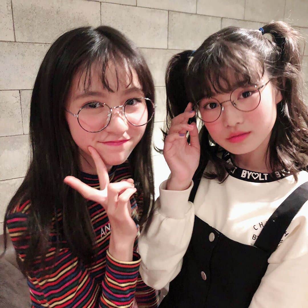 ニコ☆プチのインスタグラム：「めがねじょし。 . . #入江美沙希  #丸山真亜弥  #めがね女子」