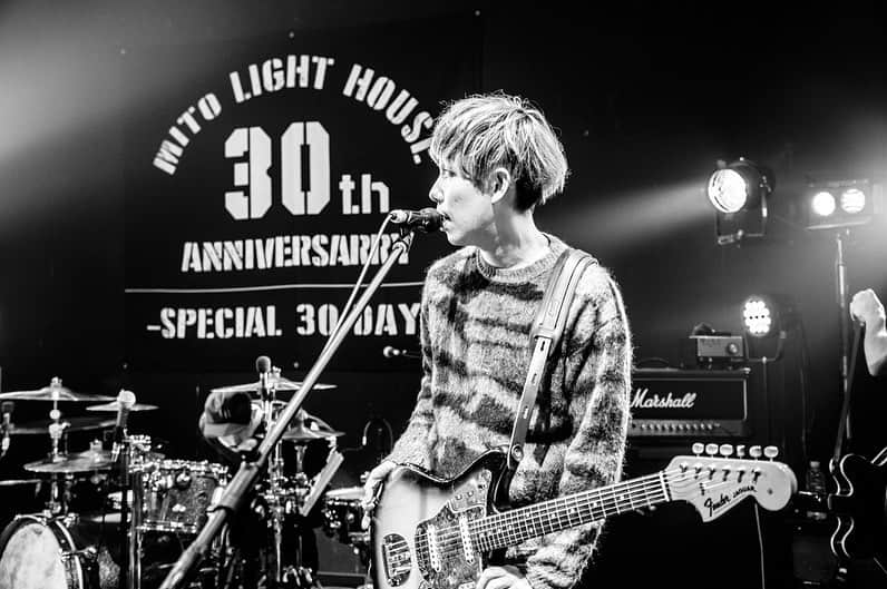 柳沢亮太さんのインスタグラム写真 - (柳沢亮太Instagram)「2019.10.23 mito LIGHT HOUSE ″mito LIGHT HOUSE 30th anniversary-SPECIAL 30days-″ 〜ライトハウスでKYO-MEIするラクダ〜 #オフショット #thebackhorn #gretsch #栄純さんと #グレッチトーク #mitolighthouse #30thanniversary #写殺 @cazrowAoki」10月24日 16時22分 - yayayayanagi