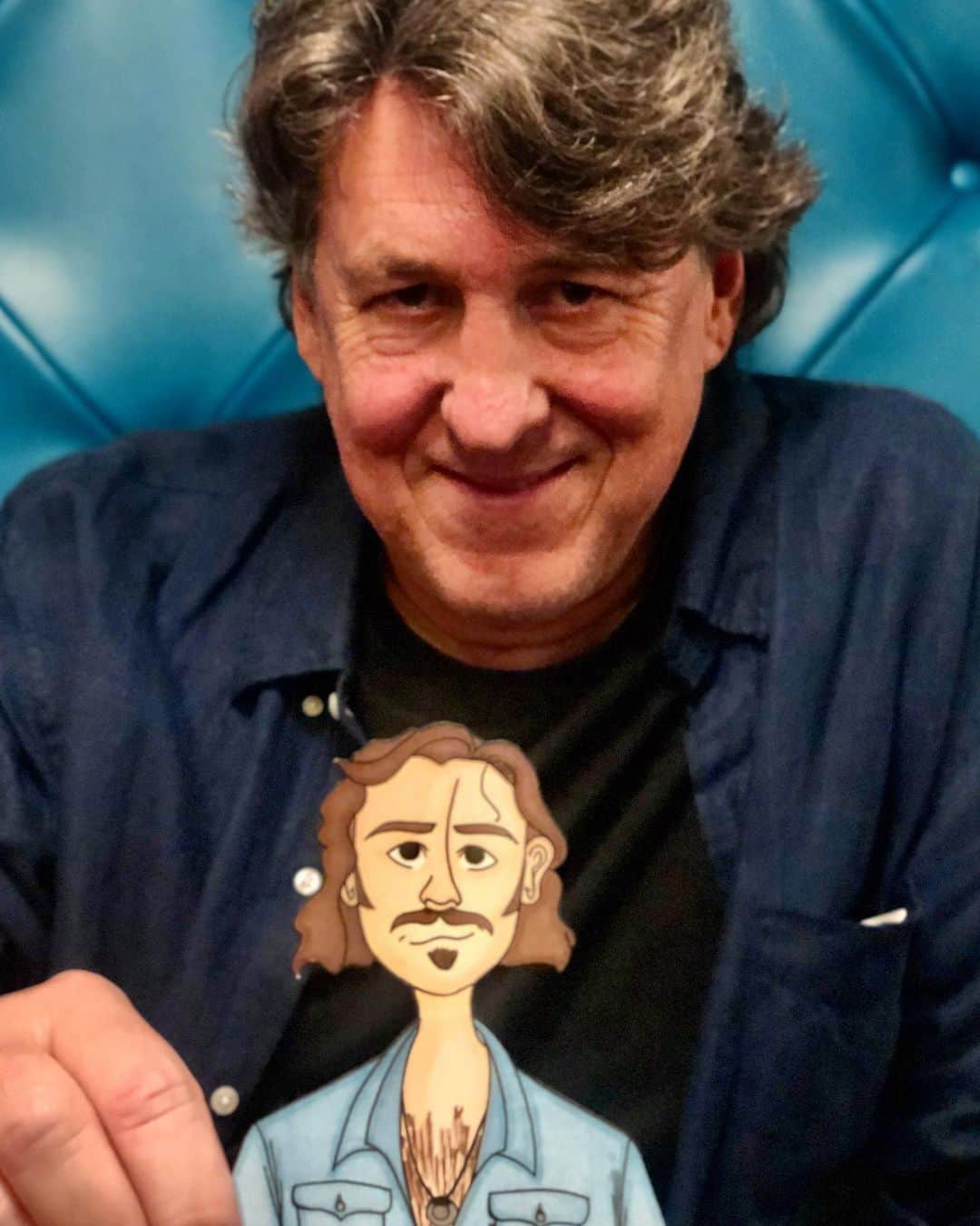 コリン・ドネルのインスタグラム：「Two guys I couldn’t love more. Russell Hammond and the man who brought him into existence and into my life @vinylcrowe. Thank you @milamccoyyy for this wonderful souvenir. It’s coming with me from now on. @almostfamousbwy #russellhammond #fanart #iamagoldengod」