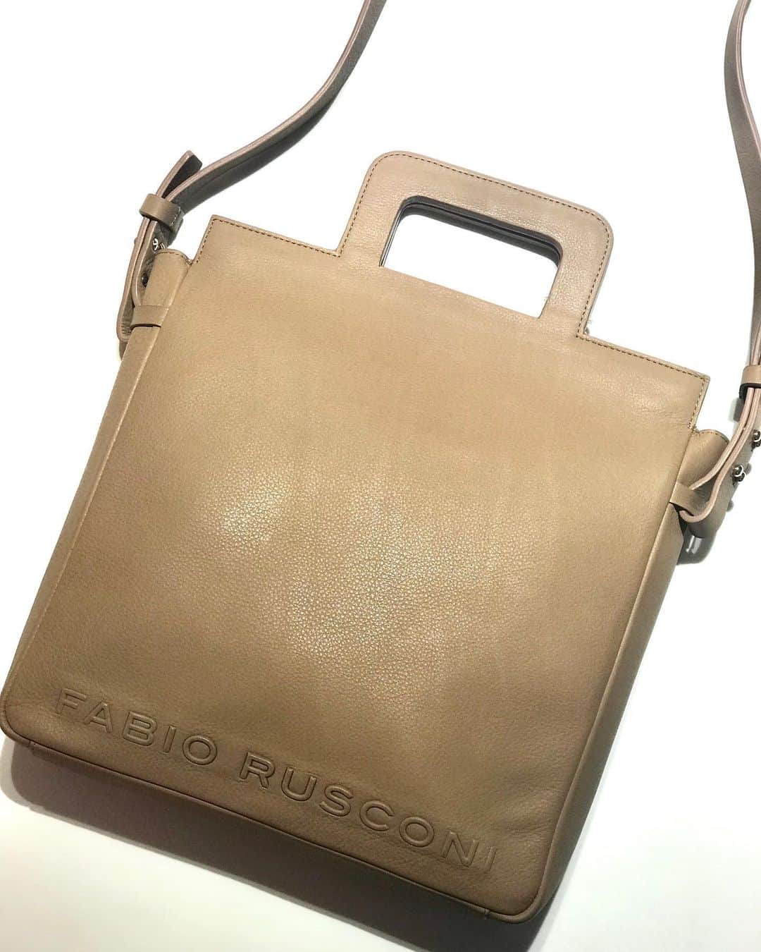 ファビオ ルスコーニのグルメインスタ