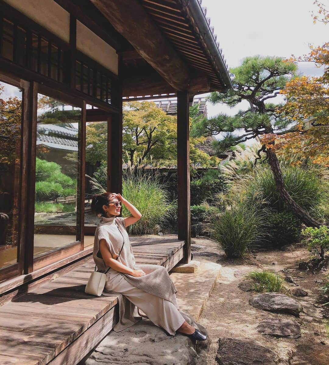 鬼辻麻衣さんのインスタグラム写真 - (鬼辻麻衣Instagram)「この前の岡山の旅では、、 まず、早島町のいかしの舎でランチ🍡 建物もお庭も、風情があって素敵でした👘🇯🇵 もう少ししたら紅葉も綺麗やろうな〜🍁 ・  そのあとは、移動して備中国分寺の五重塔へお散歩に🚶‍♀️ 道の駅とかもあって、ゆっくりと過ごせたよ！  #岡山観光 #岡山女子旅 #早島町 #いかしの舎 #総社市 #備中国分寺 #高梁川流域 #高梁川 #高梁川流域リレー #岡山カフェ #PR」10月24日 17時56分 - kitsumai