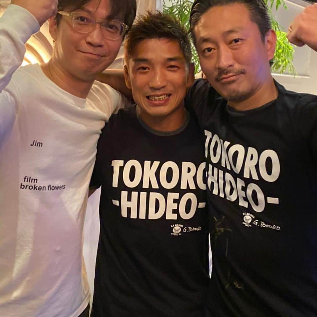 所英男さんのインスタグラム写真 - (所英男Instagram)「昨日は岐阜駅そば「お肉バル　ocho」でイベントをやらせていただきました。お酒を飲みながら美味しい料理を食べましょう。の企画。とても楽しい時間でした！僕はお酒が弱いので、最後までもつか心配でしたが、緊張感からか無事ちゃんとした状態でイベントを楽しく終えることができました！今回、企画していただき呼んでくださった宮本さん（写真左）、紹介してくださった宮田和幸さん、本当にありがとうございました！！　#お肉バルocho」10月24日 18時20分 - tokorohideo