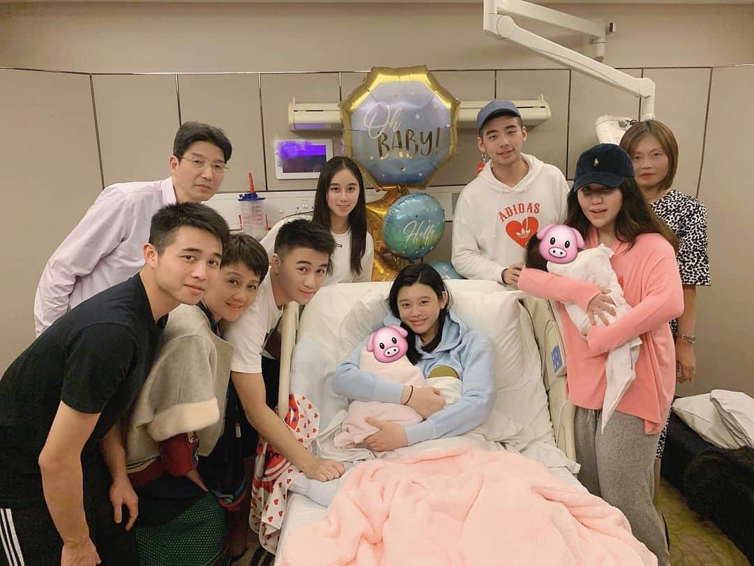 ミン・シーさんのインスタグラム写真 - (ミン・シーInstagram)「Hi my little Prince, welcome to the world🥰」10月24日 18時43分 - mingxi11