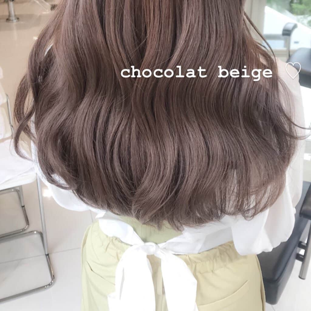 佃加菜さんのインスタグラム写真 - (佃加菜Instagram)「chocolat beige ♡ ショコラベージュはミルキーな色で柔らかい雰囲気に🌰」10月10日 10時18分 - tsukuda_kana