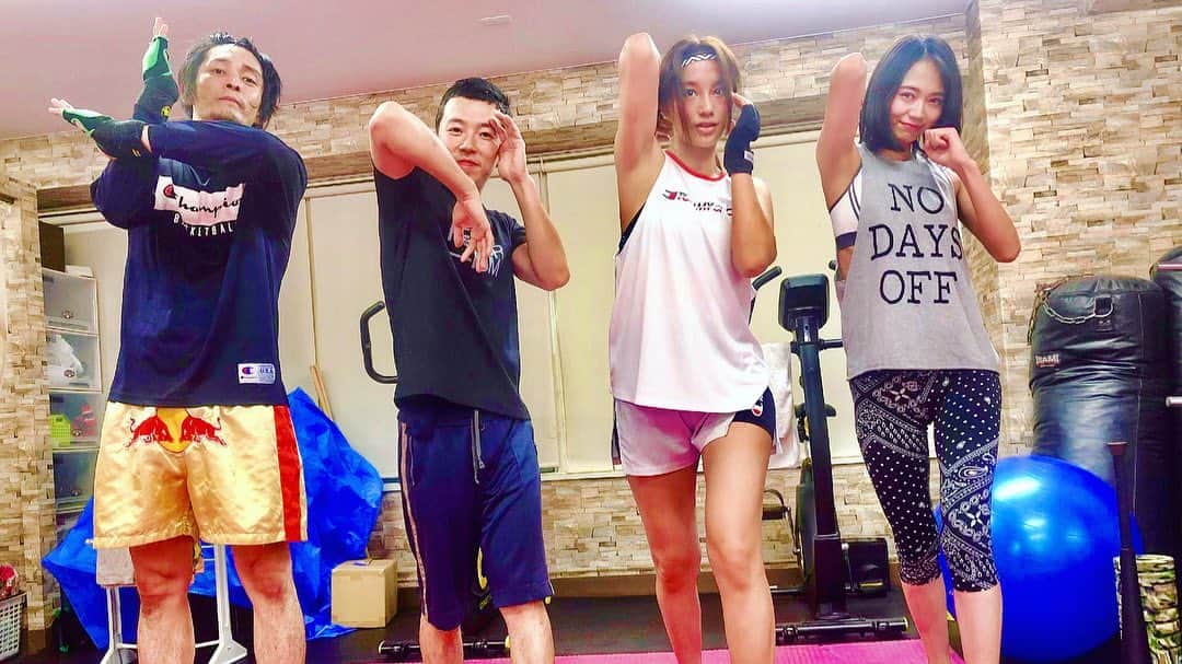 高橋メアリージュンさんのインスタグラム写真 - (高橋メアリージュンInstagram)「久々のKickの会。肘！ #NextLevel渋谷 #NextLevelShibuya #elbow」10月10日 10時39分 - maryjuntakahashi