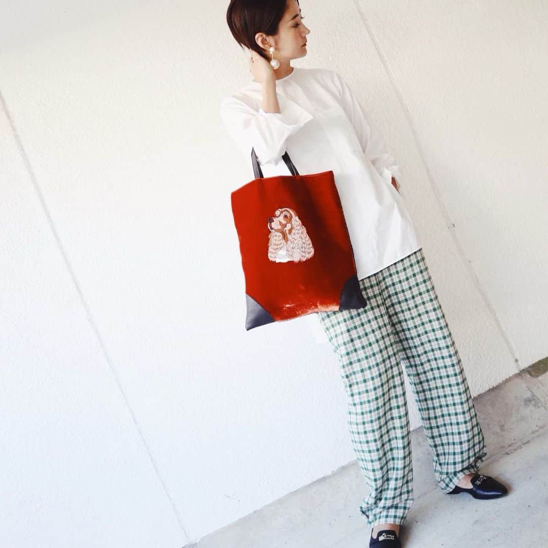ジュジュのインスタグラム：「pp pierce(ER)♡ . １つあればcoordinateを完成させて くれる事が多くて活躍中✍️ . 本日pm5:00再入荷予定🗣 (お届けは10-15日〜 . #AkariH#accessory#costumeaccessory#fashion akarih#akarihchic#アカリ#アカリチック#Akarih#アカリ #2019AW#revival#www.akari-h.jp #mama#boysmama#girlsmmama #mamacoordinate#hrkフク」