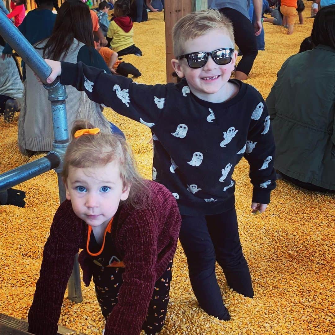 のインスタグラム：「Boo!! 👻🎃 😃😐」