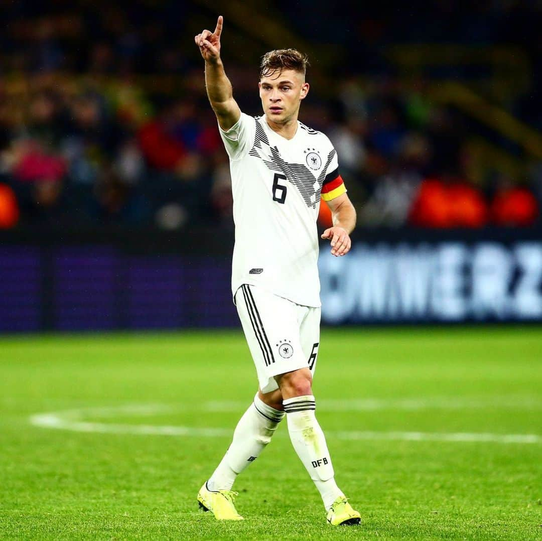 バイエルン・ミュンヘンさんのインスタグラム写真 - (バイエルン・ミュンヘンInstagram)「Captain Kimmich! ©️🔥」10月10日 5時47分 - fcbayern