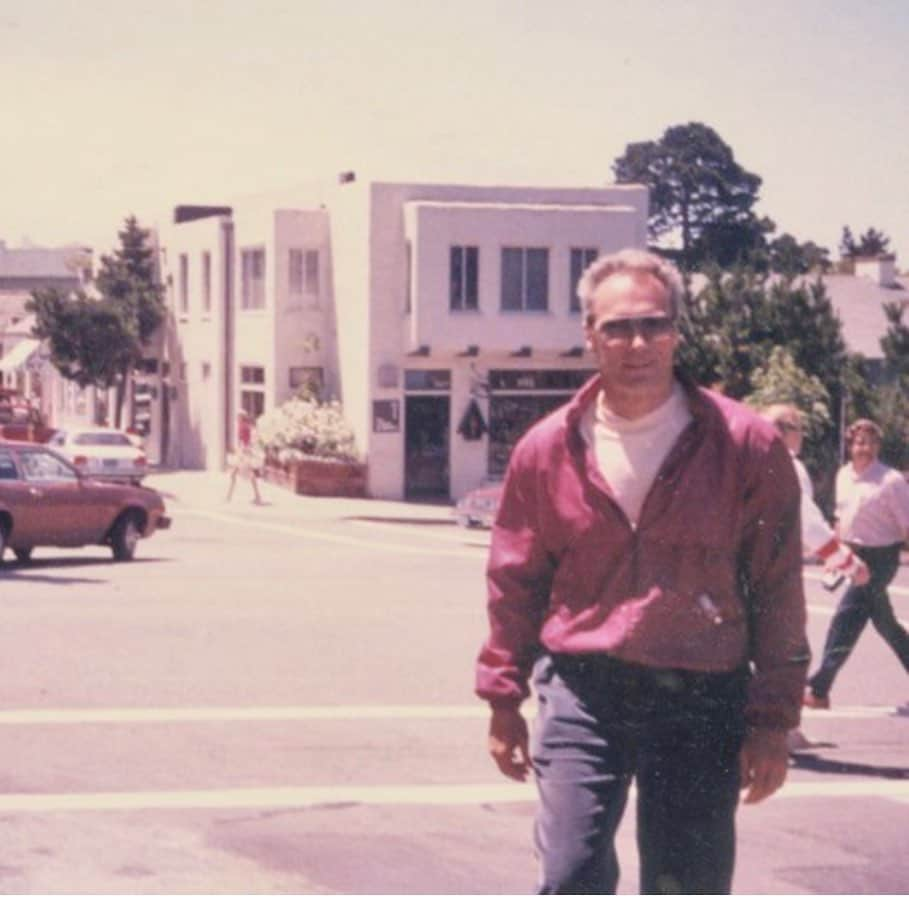 スコット・イーストウッドさんのインスタグラム写真 - (スコット・イーストウッドInstagram)「Old school one of my pops I dug up.  #Polaroid #pinkjacket #eastwoodlivin」10月10日 7時39分 - scotteastwood