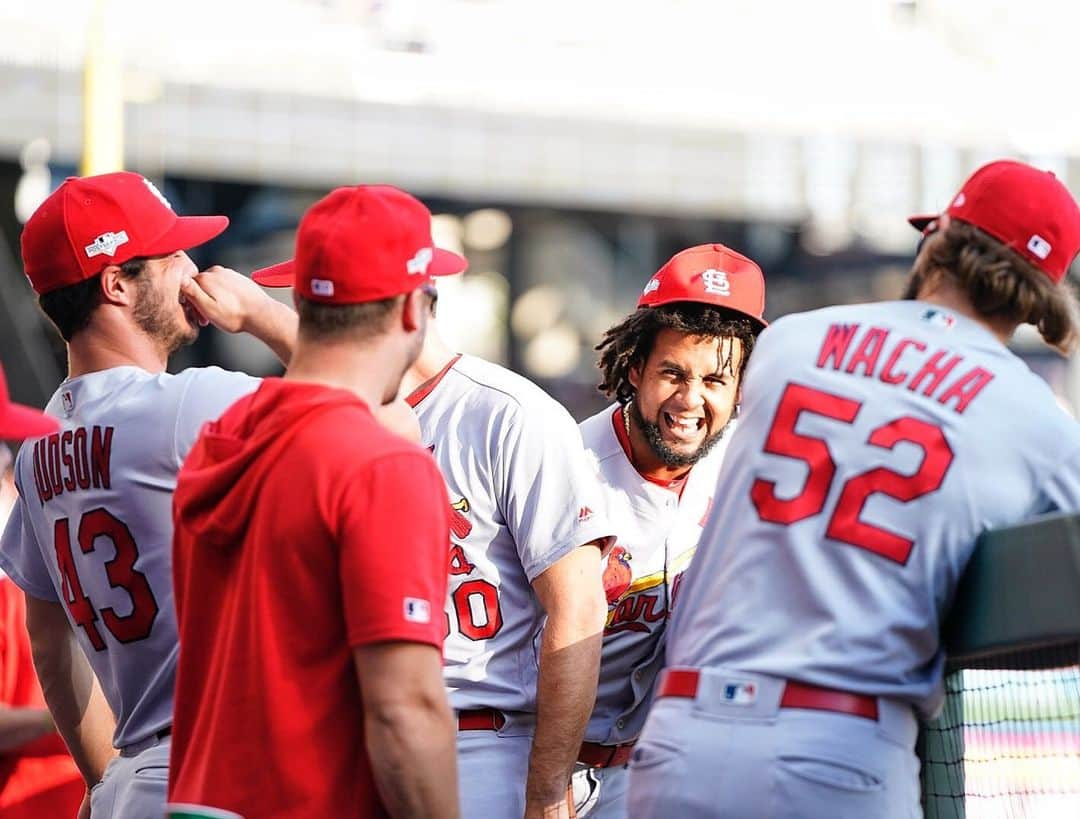 セントルイス・カージナルスさんのインスタグラム写真 - (セントルイス・カージナルスInstagram)「uh oh, José has them rolling 😂」10月10日 7時41分 - cardinals