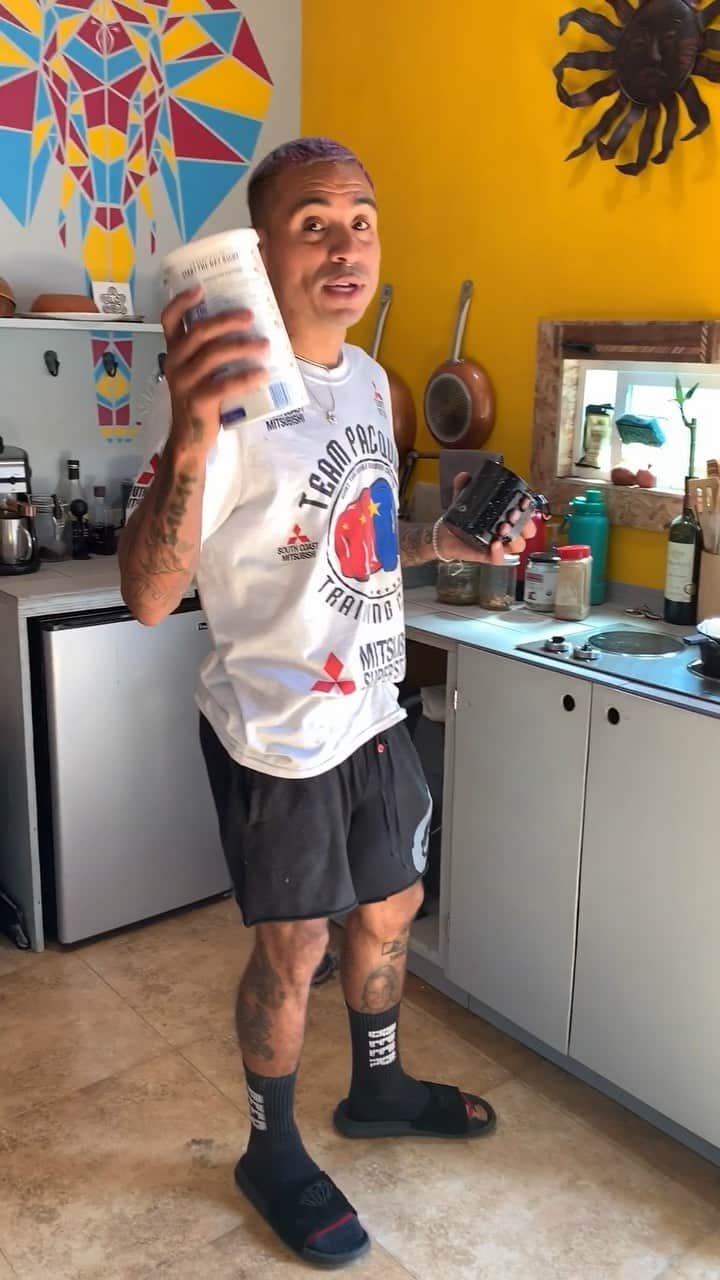 マニー・サンティアゴのインスタグラム：「My everyday breakfast using the @HighlandPeakCo Mugs Easy, Tasty and Healthy...」
