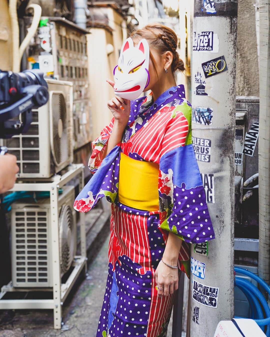 カレンさんのインスタグラム写真 - (カレンInstagram)「📸shooting in SHINJUKU🥴👘 今日の撮影、最高にアガった💕 仕上がりが楽しみすぎる!!!!🥰🌟 Photo by @neon__mafia #shooting #japanesegirl #kimono  #新宿ゴールデン街 #撮影」10月10日 21時07分 - cjd_karen