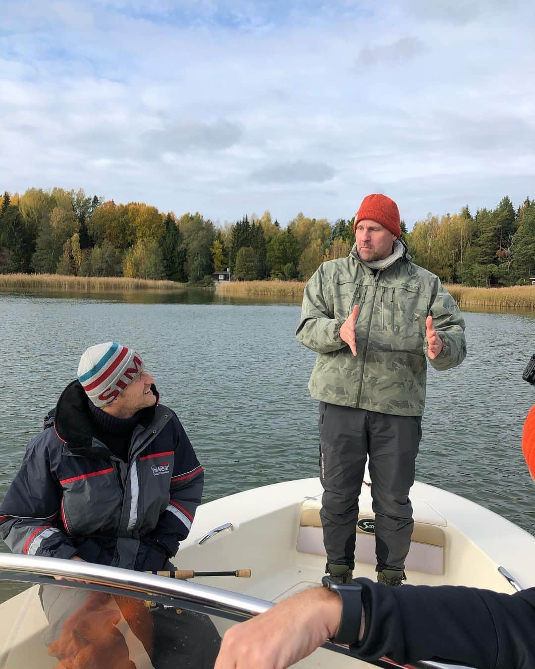 アンデルス・リンデゴーさんのインスタグラム写真 - (アンデルス・リンデゴーInstagram)「Meeting up with old #premierleague legend Antti Niemi to a chat about football and life. Fishing in the beautiful gulf of Finland.」10月10日 19時43分 - anders.lindegaard