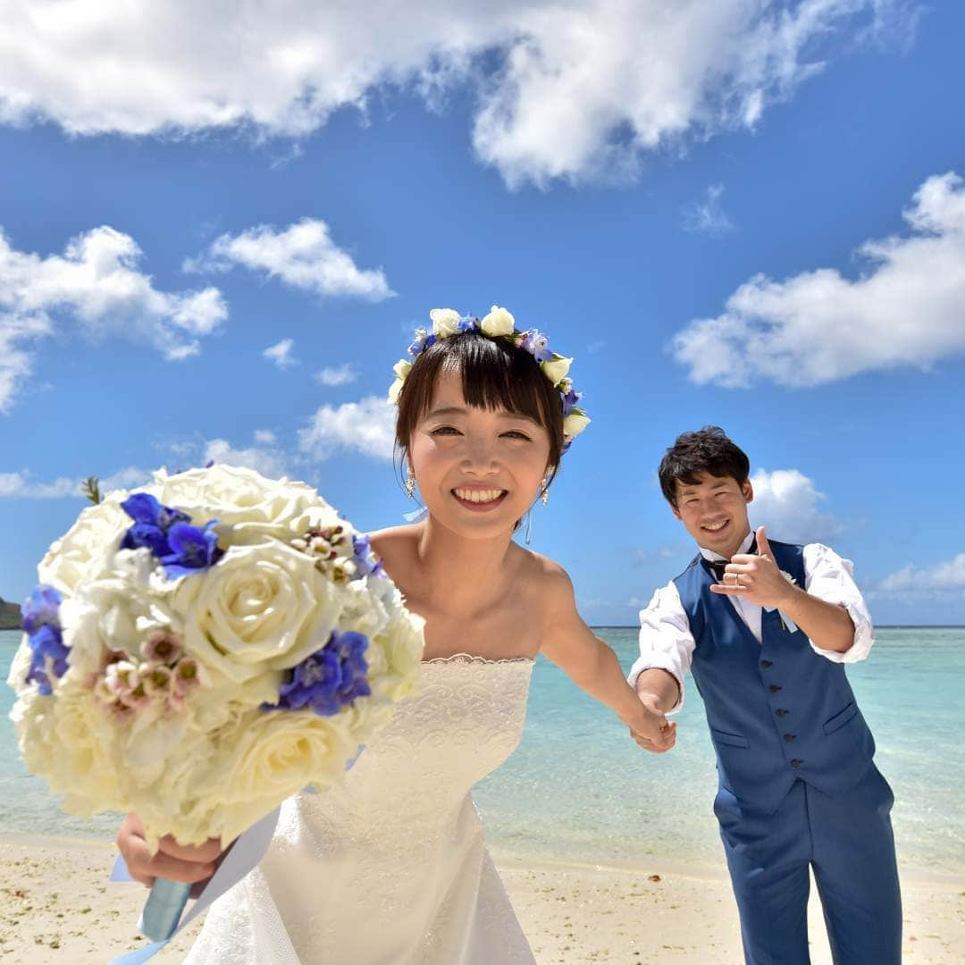 Watabe Weddingさんのインスタグラム写真 - (Watabe WeddingInstagram)「青い海！青い空！はじける笑顔！ #ウェディングニュース#リゾ婚#グアム挙式#ビーチフォト#ワタベウェディンググアム#こだわりウェディング#おしゃれ花嫁#ファインダー越しの幸せな世界#プレ花嫁さんと繋がりたい#ファインダー越しの幸せな私#プレ花嫁の準備室#ハナコレ#ウェディングフォトグラファー#令和婚#2019秋婚#2019冬婚#2020春婚 #ウェディングブーケ#f4f#l4l#instagram#instagood#watabeweddingguam#guam#resortwedding#guamwedding#travelgram#instalike#wedding」10月10日 19時57分 - watabeguam