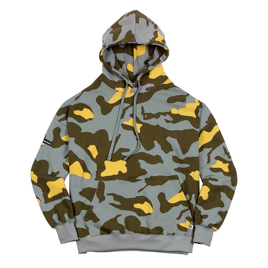 HYPEBEASTさんのインスタグラム写真 - (HYPEBEASTInstagram)「@hypebeaststyle: @richardsonworld is back with a new drop of military-themed garments for Fall/Winter 2019. The assemblage includes apparel and tactical accessories colored in bold camo prints and muted tones of olive, grey and black. Swipe to check ‘em out, they’ll be available at Richardson’s website on October 10. ⁠⠀ Photo: Richardson」10月10日 19時57分 - hypebeast